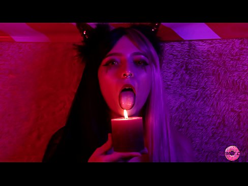 ❤️ Succubus Sexy-ren Pumada Sutsua Ahoa betetzearekin ☑ Pornografia gugan ❤